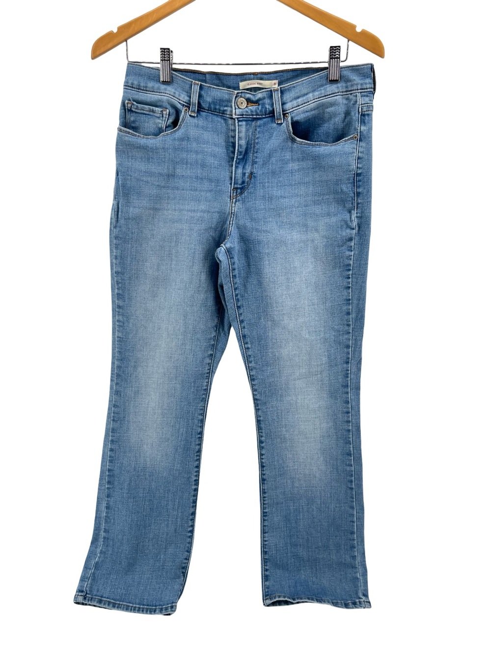 Levi’s Classic Bootcut Jeans Women’s Size 8 Medium Wash Stretch Denim 30” Inseam - Picture 2 of 11